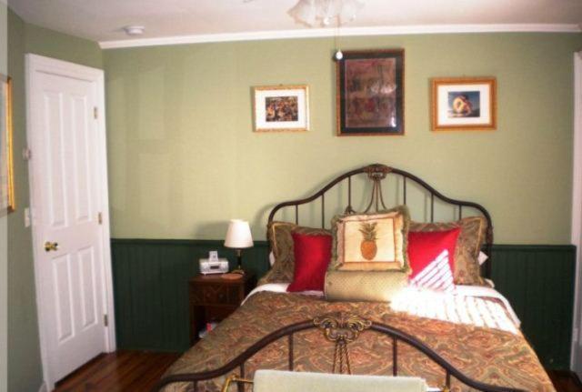The Stirling House Waterfront Inn גרינפורט מראה חיצוני תמונה